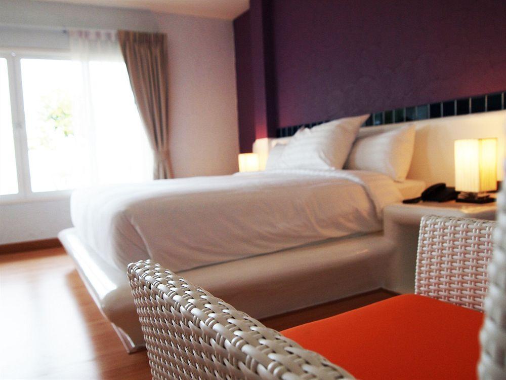 Oyo 626 The Chalet Phuket Resort Panwa Beach Zewnętrze zdjęcie